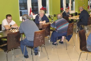 Uczestnicy turnieju podczas gry