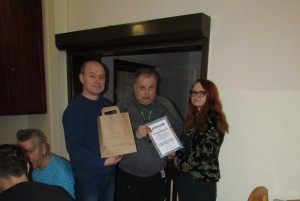 Uczestnicy z dyplomami