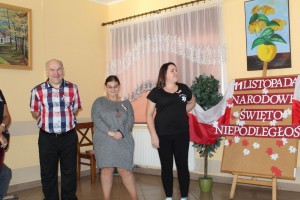 Śpiewanie pieśni patriotycznych