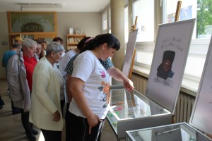 Mieszkańcy DPS na wernisażu