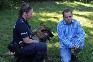 Policjantka z psem